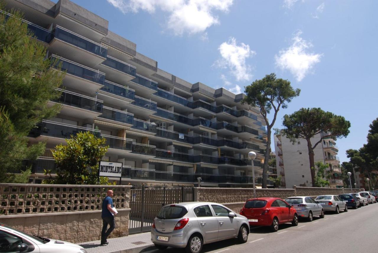 Zeus Montblanc Apartment Salou Bagian luar foto