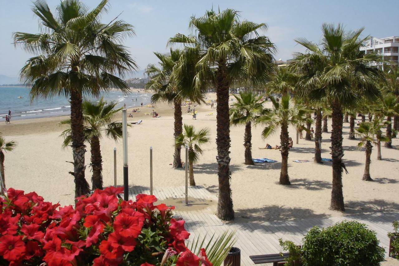 Zeus Montblanc Apartment Salou Bagian luar foto