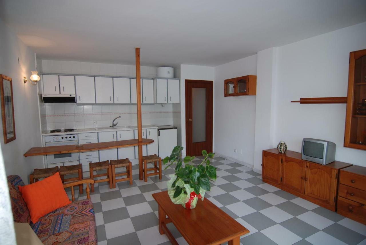 Zeus Montblanc Apartment Salou Bagian luar foto